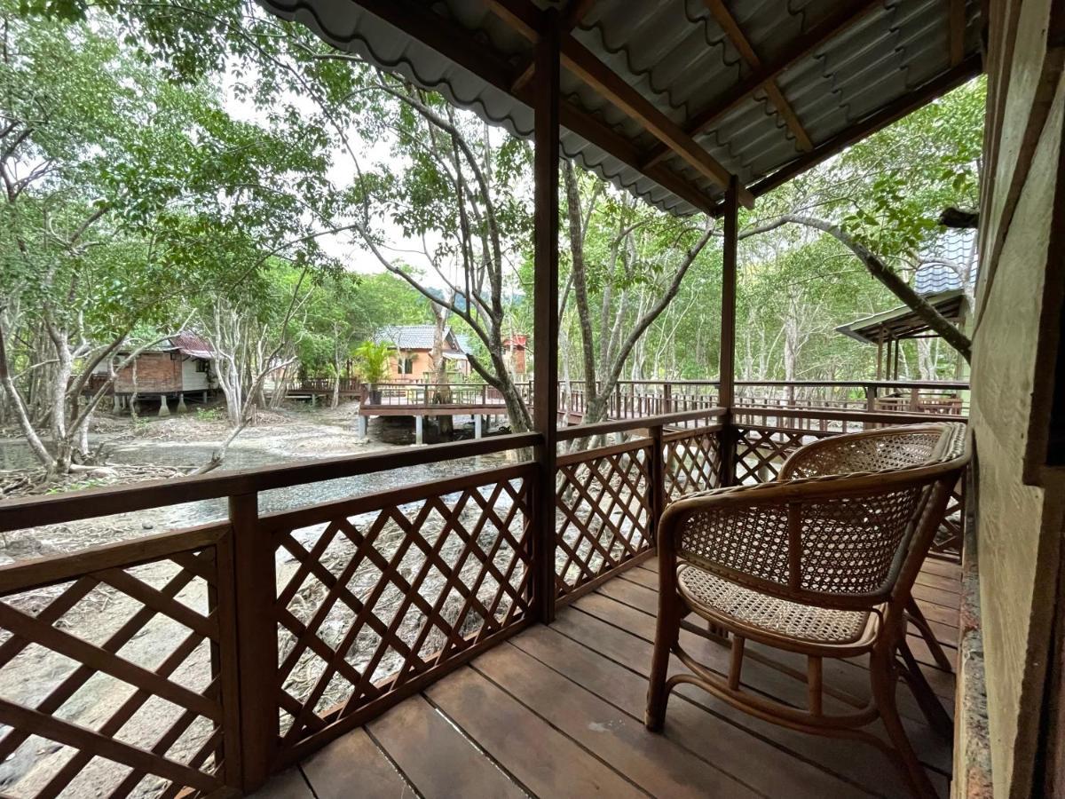 Api-Api Eco Chalet Pantai Kok Exterior foto